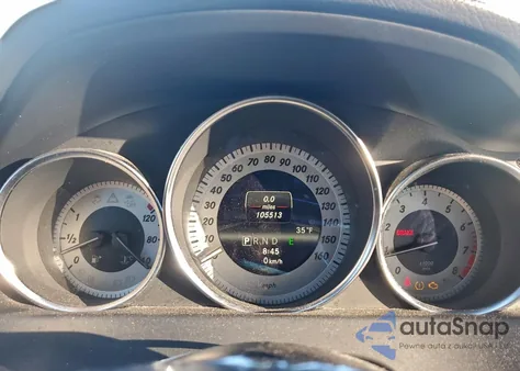 2013 Mercedes-Benz C 300 4Matic z USA, uszkodzony, nr VIN WDDGF8AB9DA819316